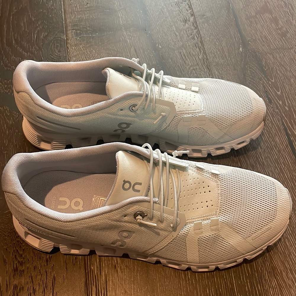 On cloud a white womens 10 brand new worn one time for a few hours but too big.